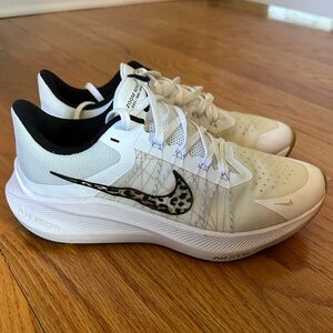 Nike Zoom Winflow women’s 9